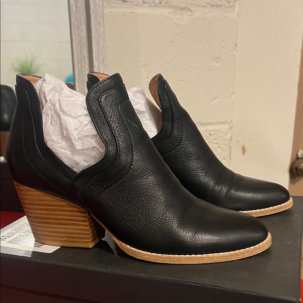 Silent D Black Leather Ankle Boots